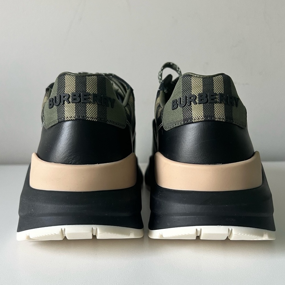 Burberry Check Ladies Sneakers - Picture 6 of 16